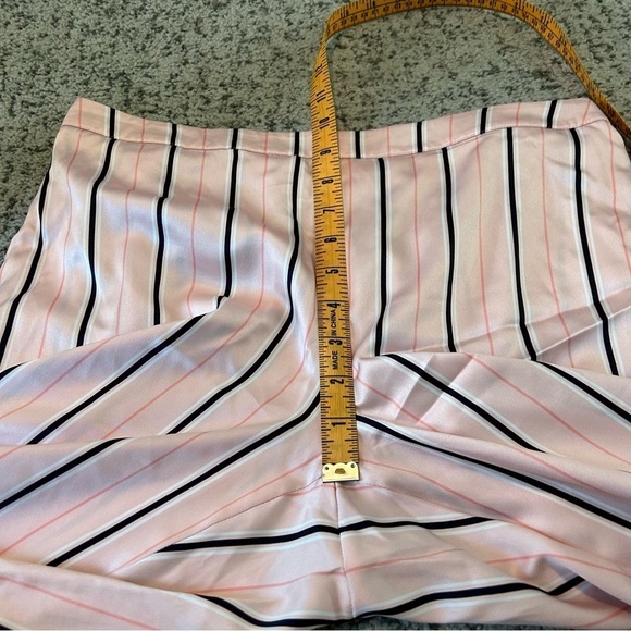 Victoria’s Secret Pink & Black Striped Long Sleeve Pajama Set Size Large - Picture 14 of 16